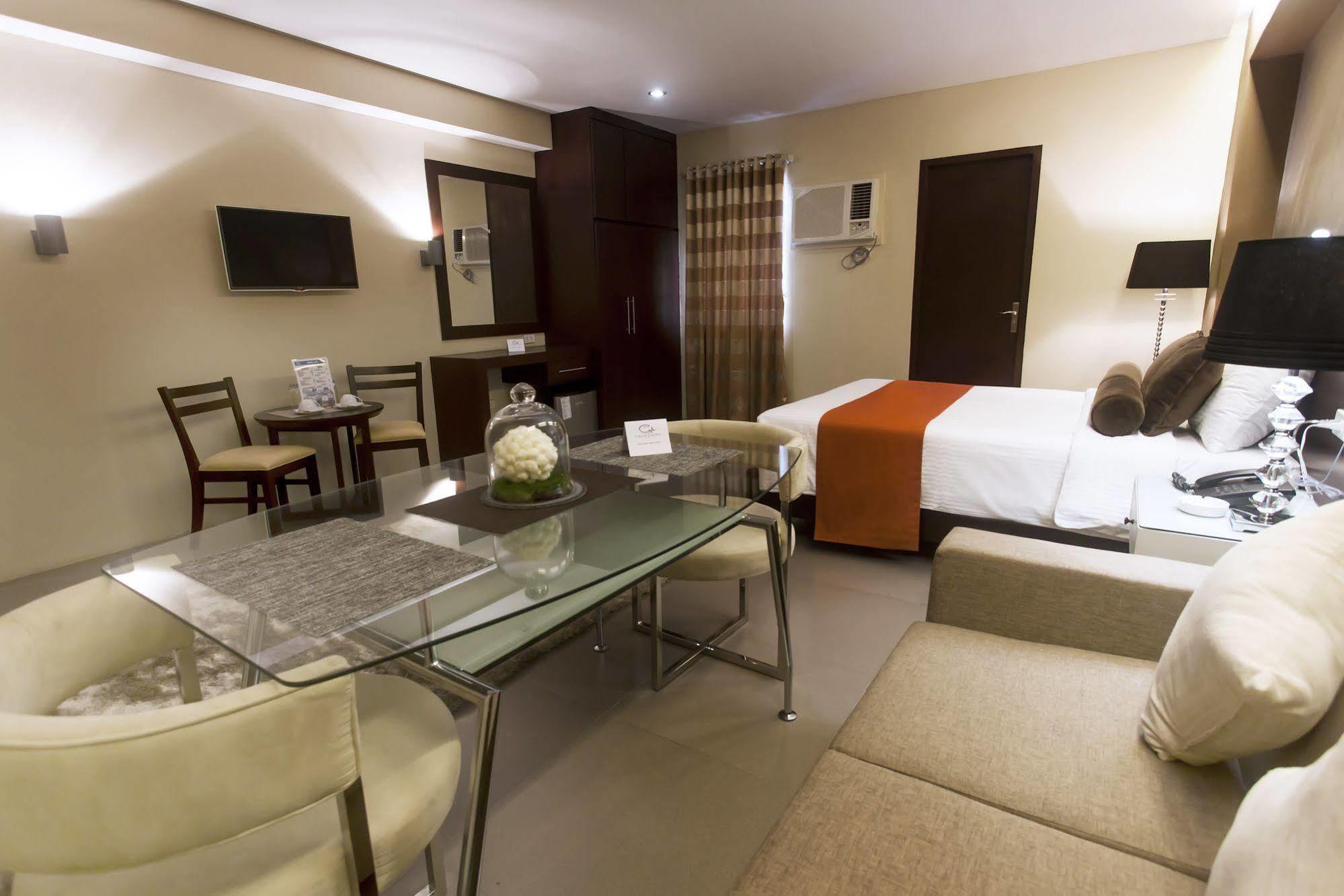 Grace Crown Hotel Angeles Exterior foto